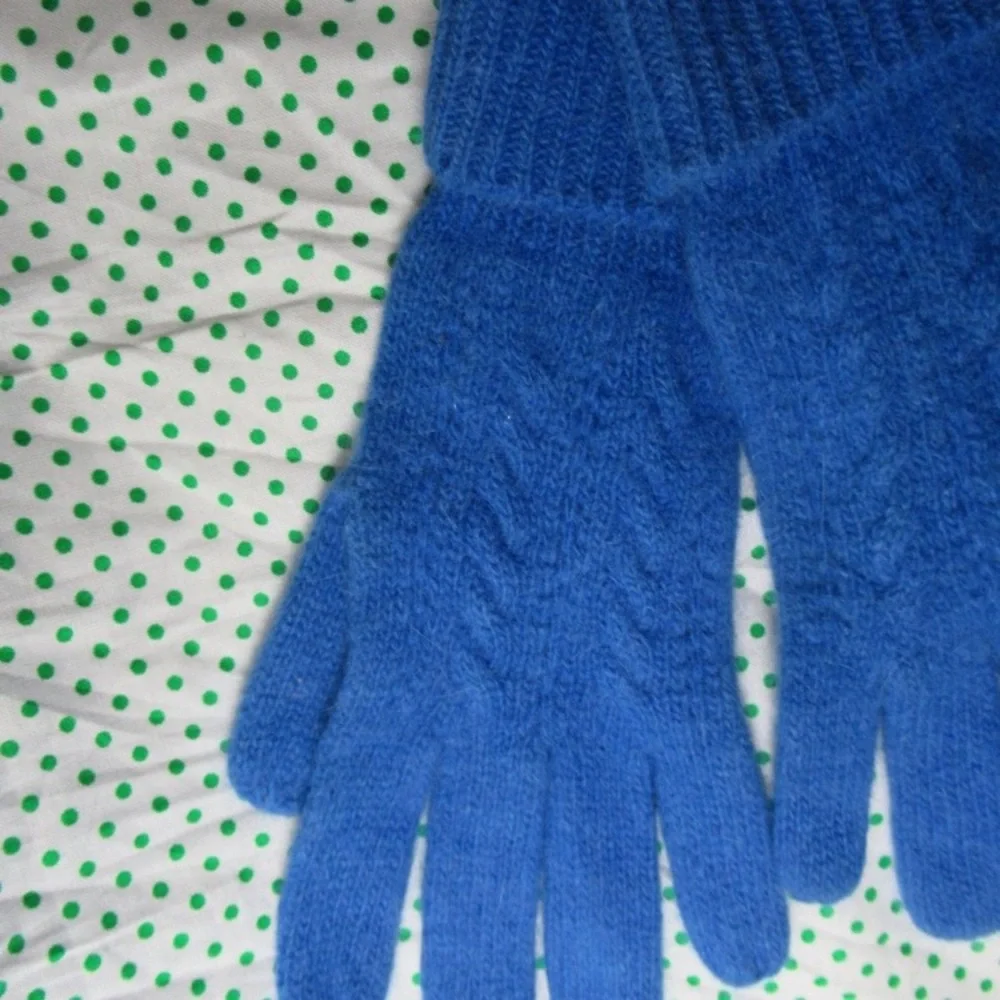 VINTAGE 90s 70% lambswool 20% angora winter gloves